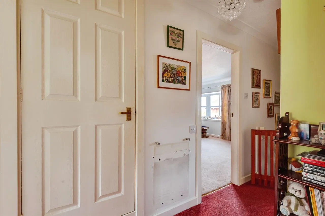 Cobal Court, Frodsham, WA6, photo 10
