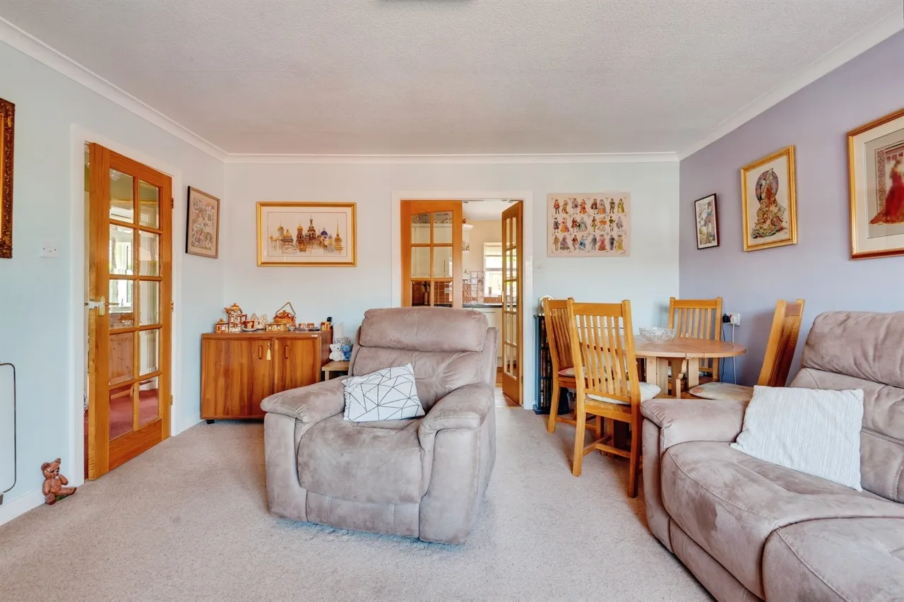 Cobal Court, Frodsham, WA6, photo 5