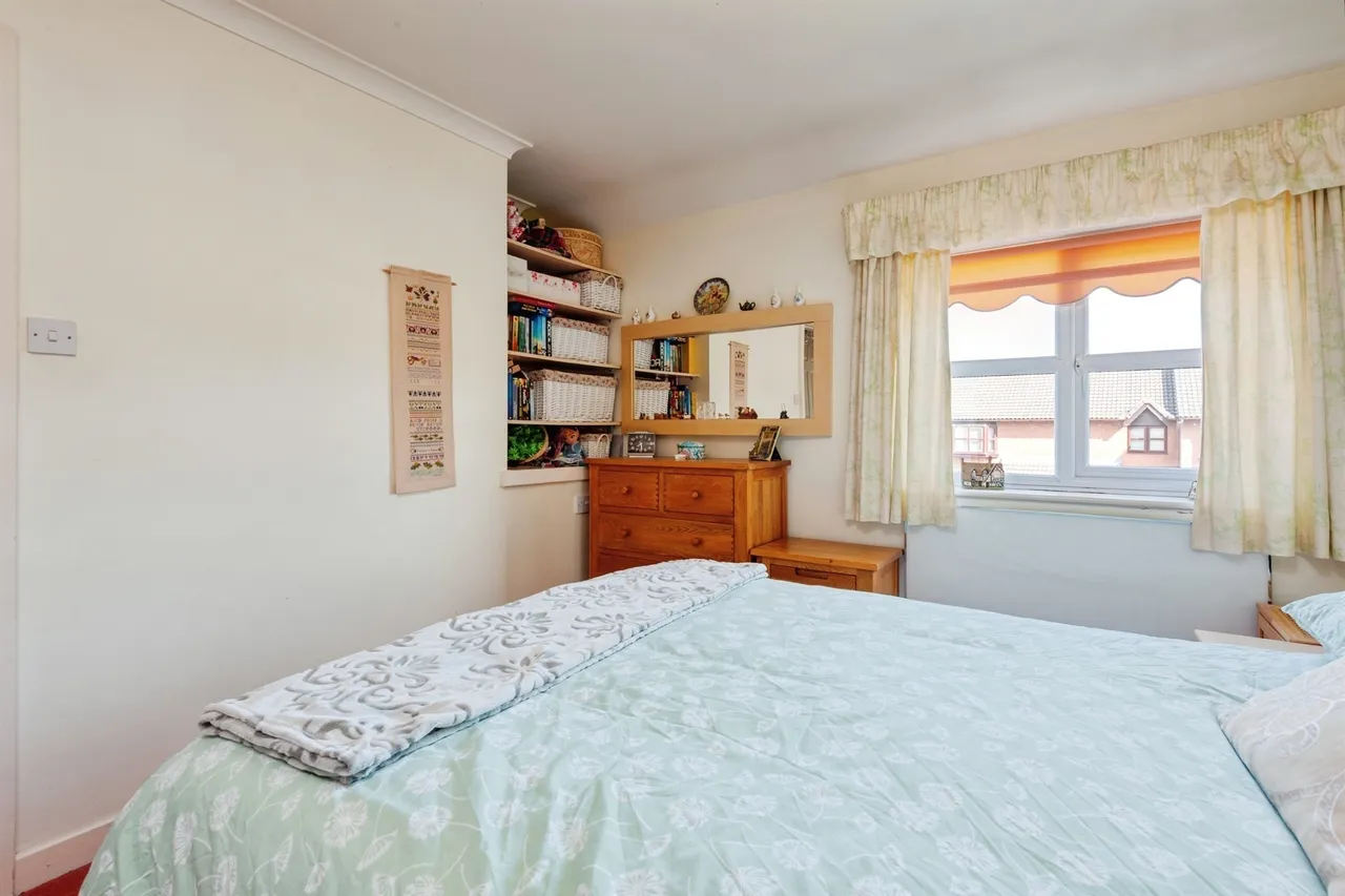 Cobal Court, Frodsham, WA6, photo 14