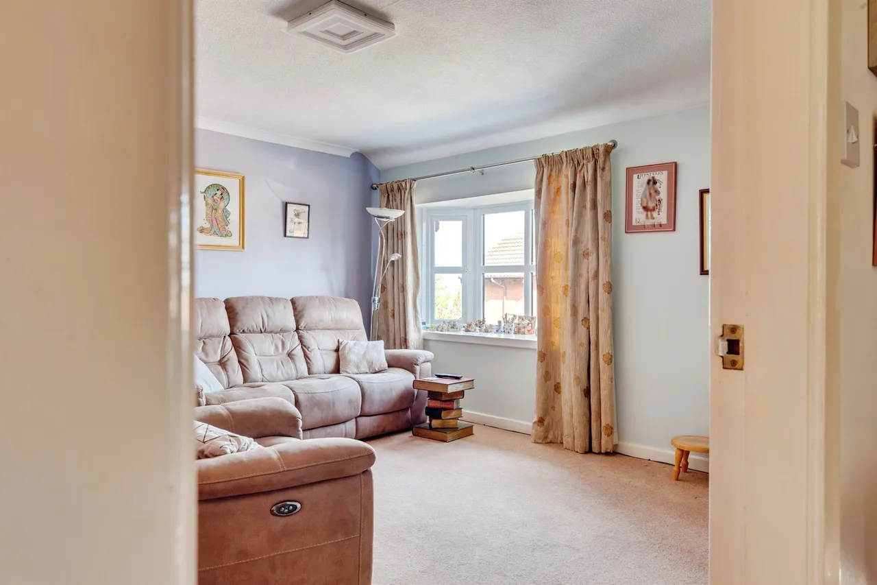 Cobal Court, Frodsham, WA6, photo 8