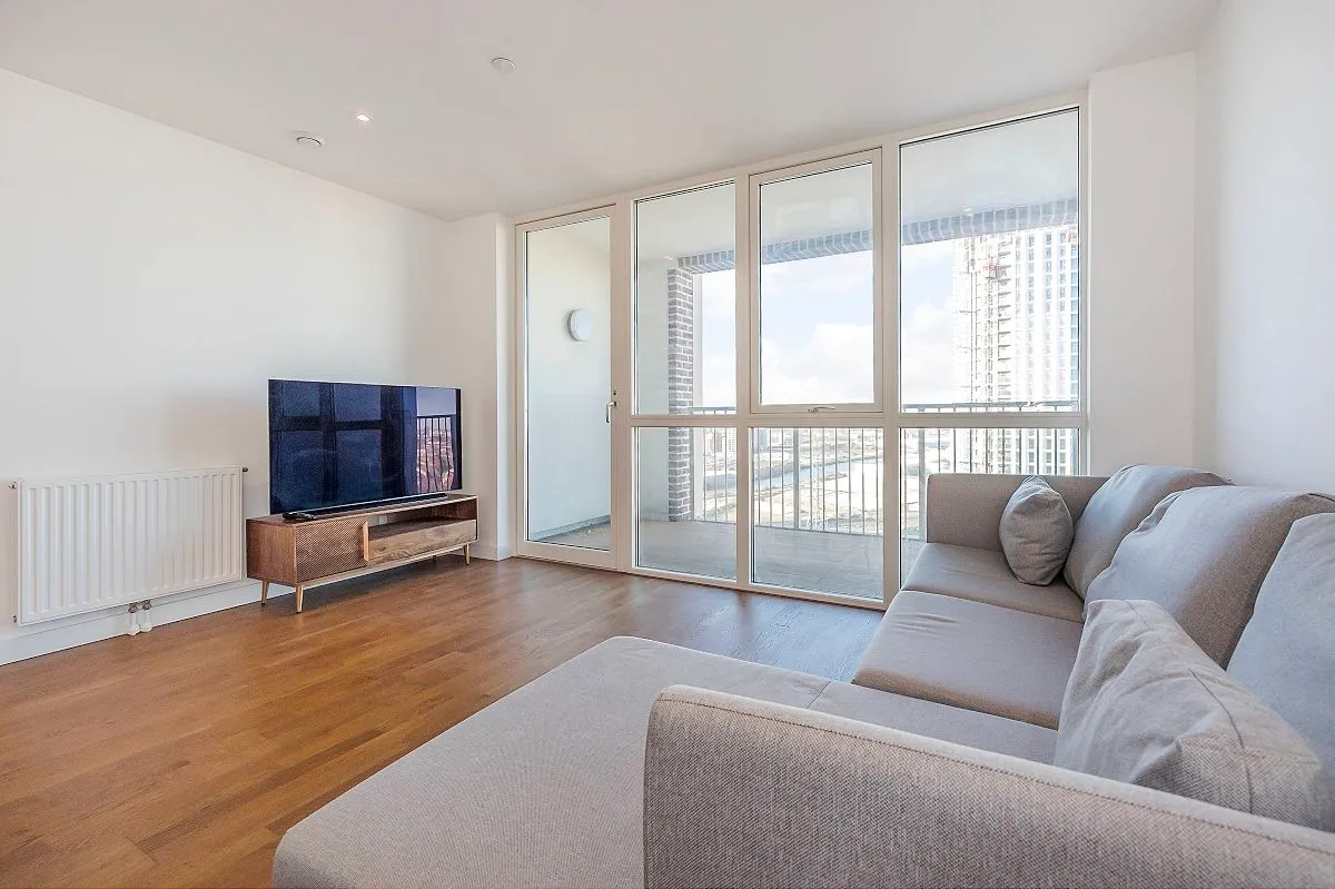 Discovery Tower, London, E16 1YH, photo 2