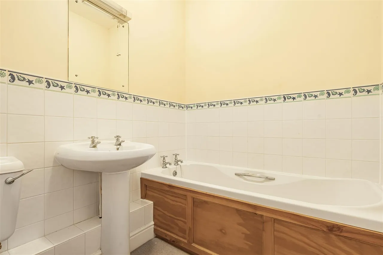 Radwinter Road, Saffron Walden, CB11, photo 12
