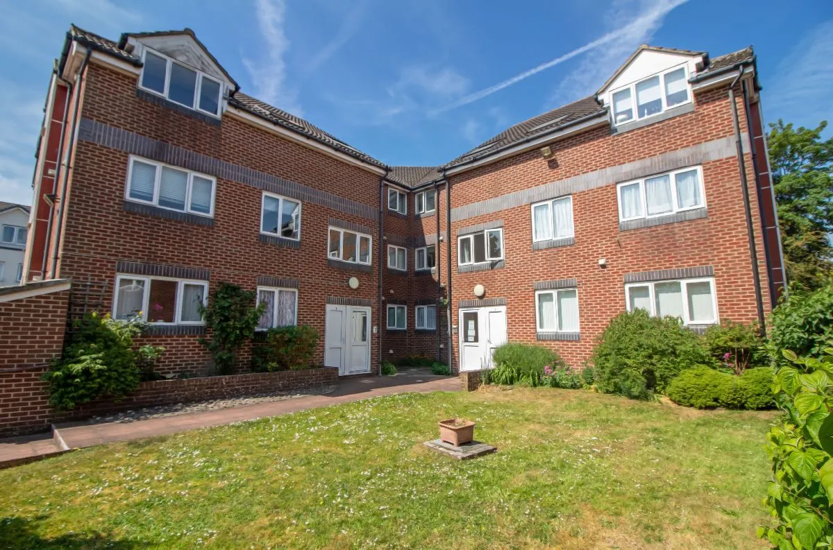 6 Beaconsfield Road, Waterlooville, PO7 7SP, photo 17