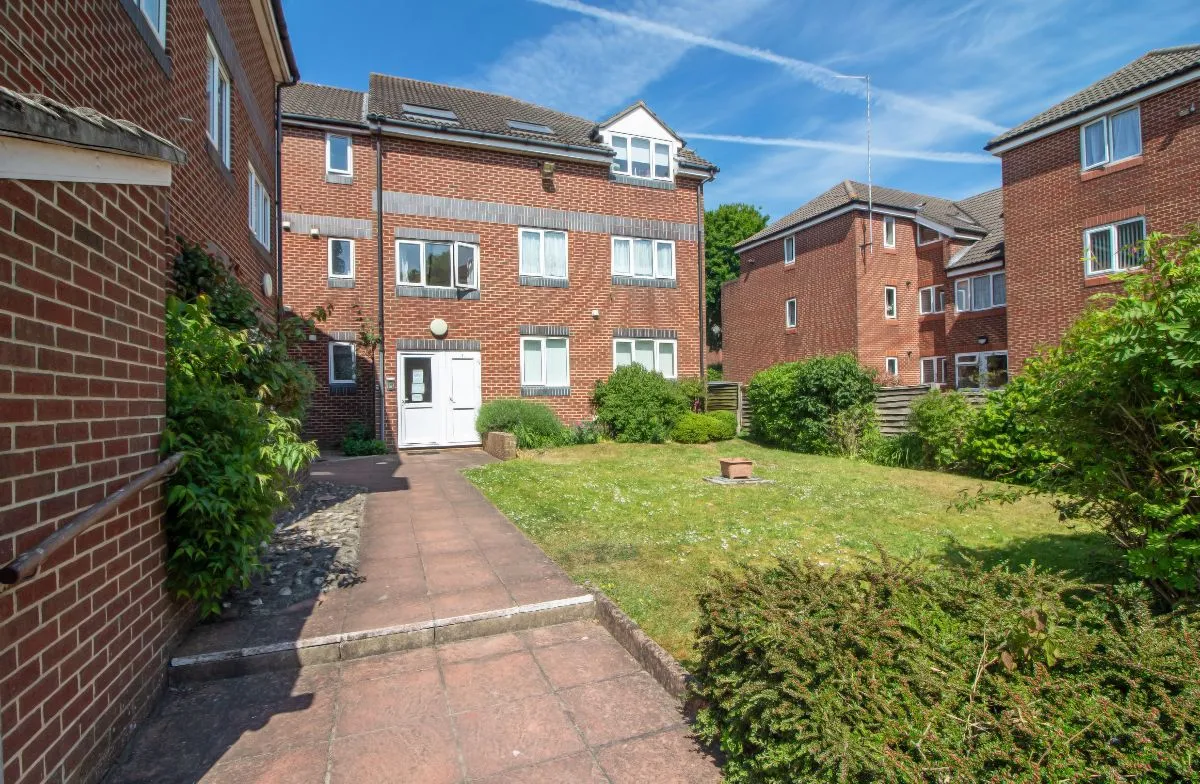 6 Beaconsfield Road, Waterlooville, PO7 7SP, photo 19