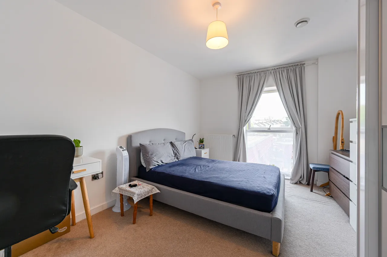 Flat 401, Chichely Heights, 2 Moy Lane, London, photo 4