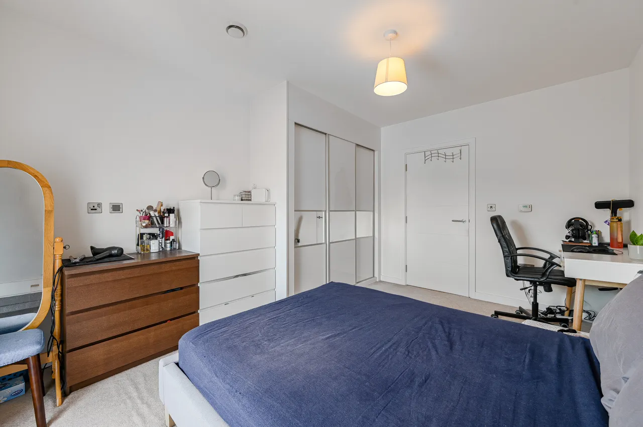 Flat 401, Chichely Heights, 2 Moy Lane, London, photo 9