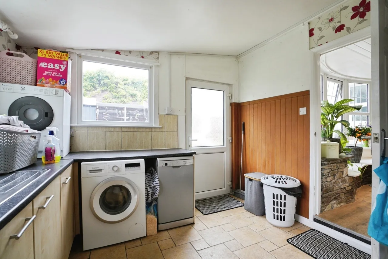 Cromwell Road, St. Austell, PL25, photo 21