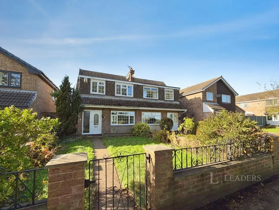3 bed house to rent, Greenside Walk, Nottingham, NG3