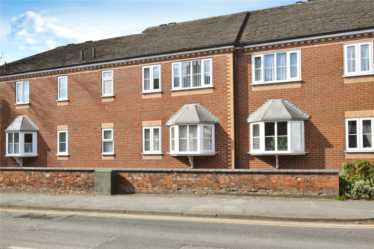 Long Street, Wigston, LE18, photo 2