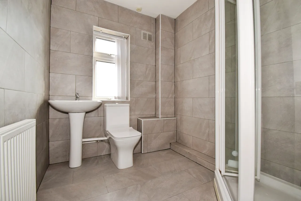 Long Street, Wigston, LE18, photo 6