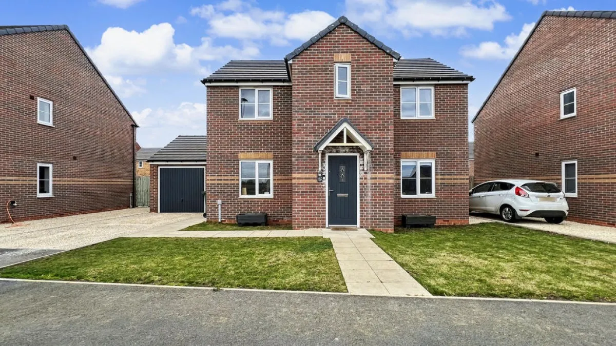 4 bed house for sale, Cornfield Way, Winterton