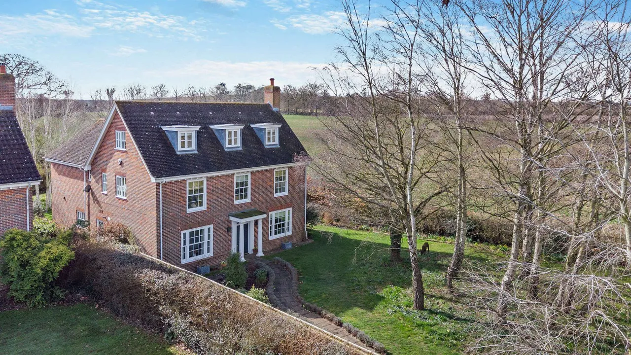 6 bed house for sale — Cages Way, Melton, Woodbridge, Suffolk, IP12 1TE
