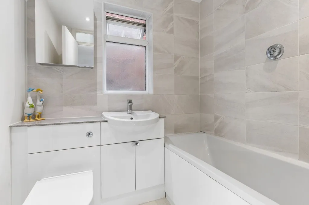 Byron Close, Hitchin, SG4, photo 17