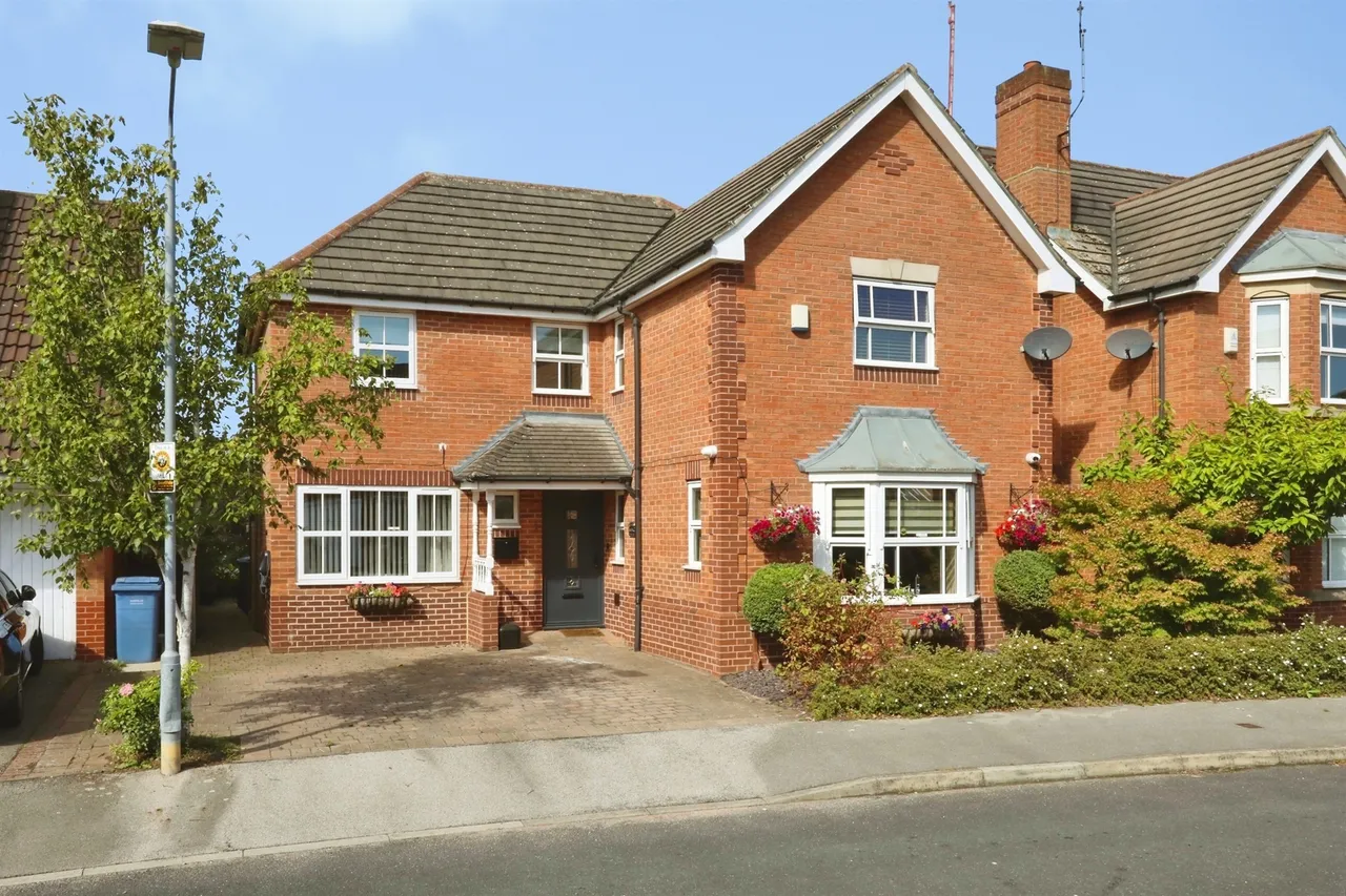 4 bed house for sale, Carrion View, Gateford, S81