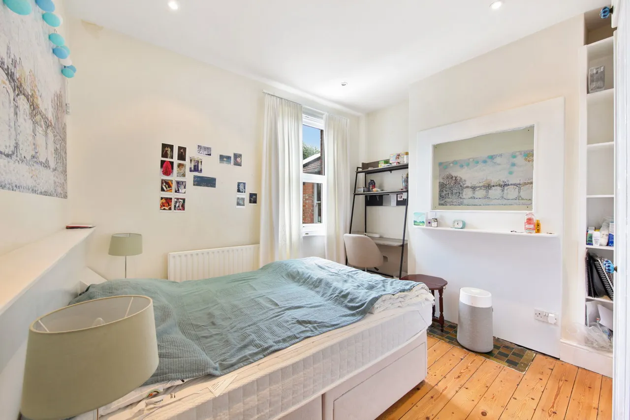 Kingston Road, SW20, photo 13