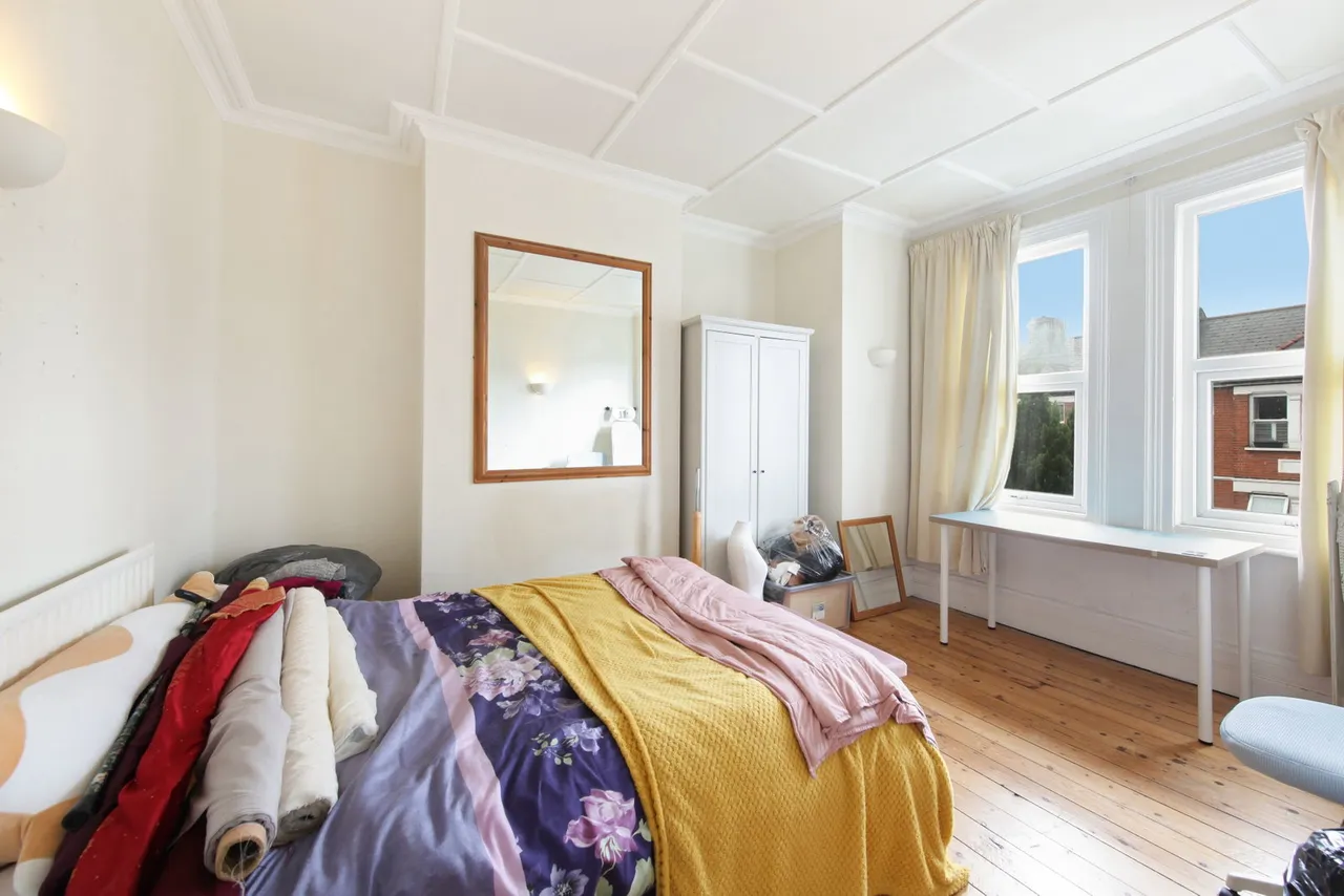 Kingston Road, SW20, photo 12