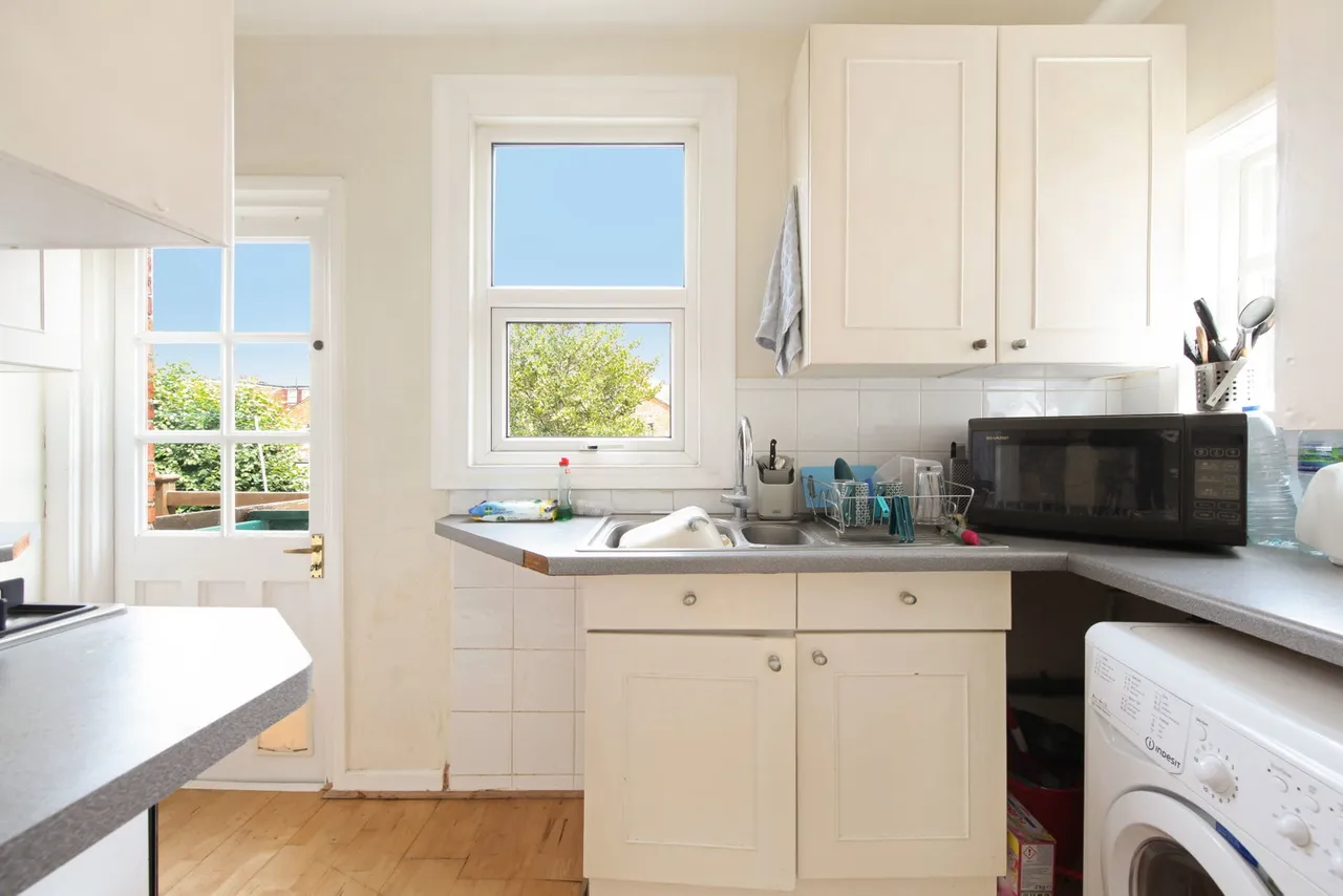 Kingston Road, SW20, photo 7