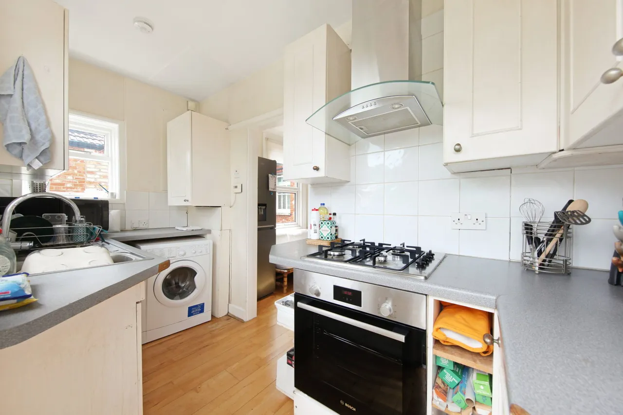 Kingston Road, SW20, photo 6