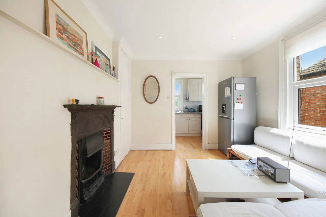 Kingston Road, SW20, photo 4