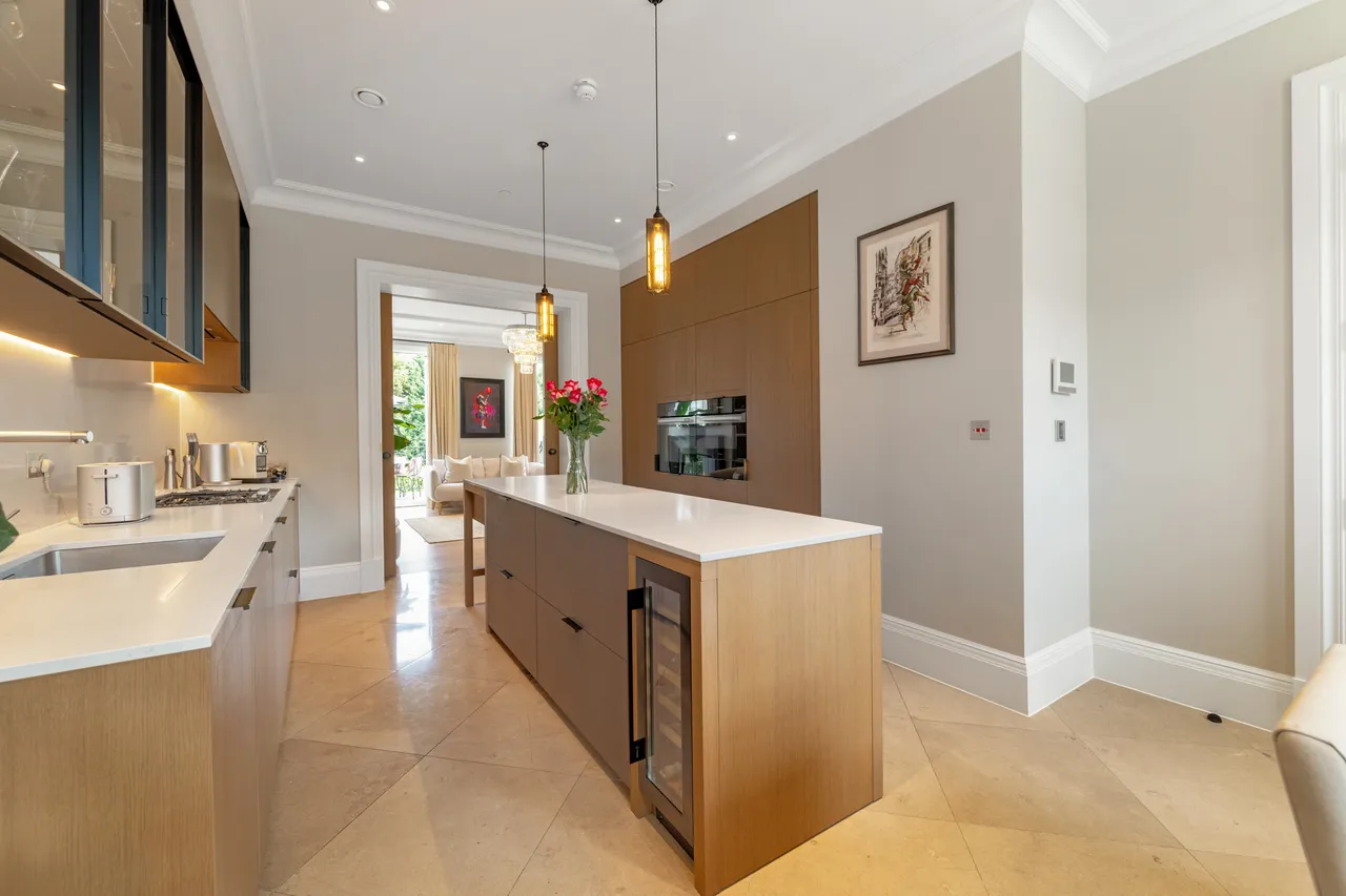 King John Square, Englefield Green, TW20, photo 7
