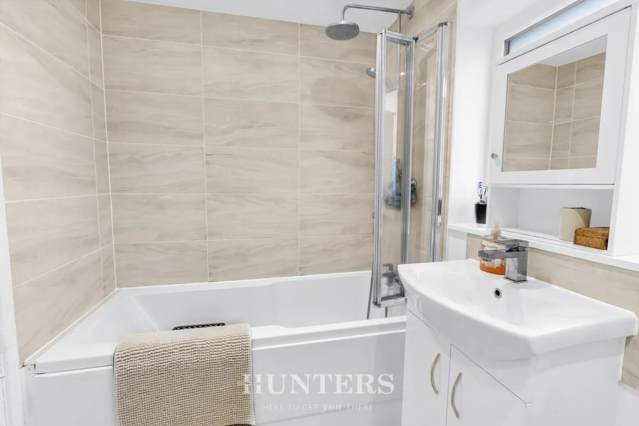 Hopwood Road, Middleton, M24, photo 15