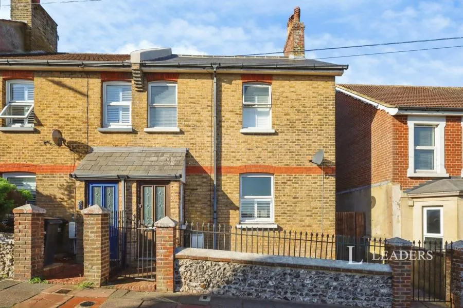 3 bed house to rent, Victoria Drive, Eastbourne, BN20