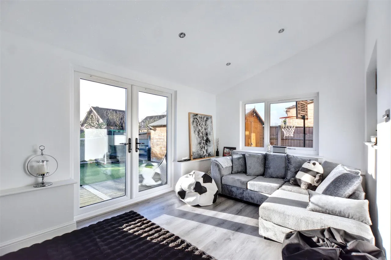 Epsom Road, Toton, NG9, photo 10