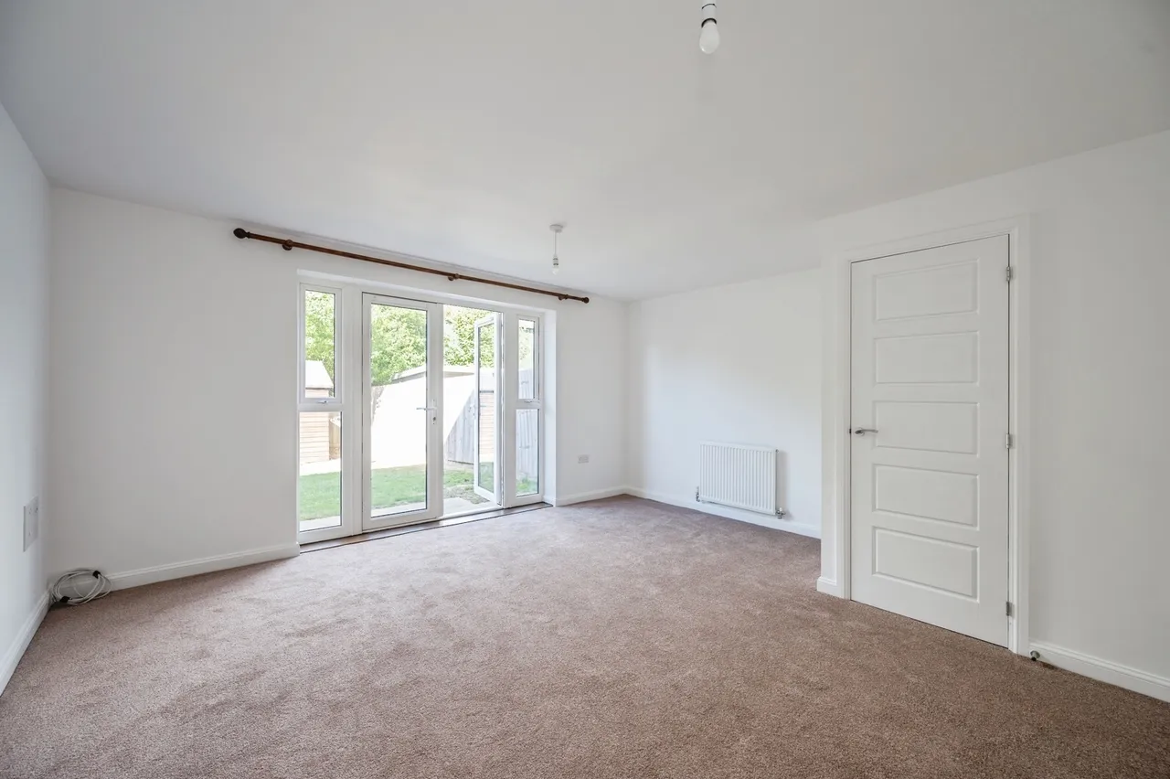 Billy Road, Hayling Island, PO11, photo 2