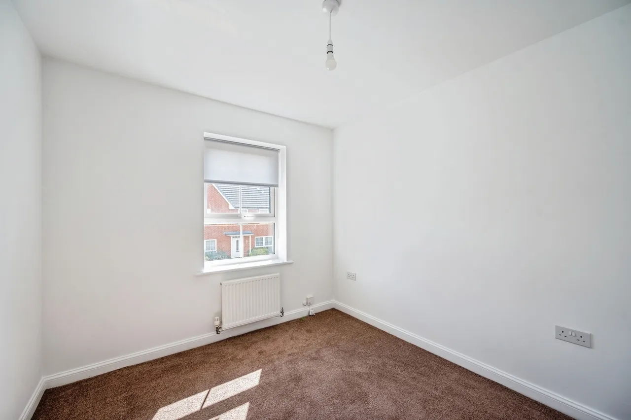 Billy Road, Hayling Island, PO11, photo 10