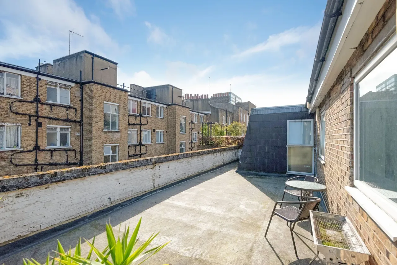 2 bed flat to rent, Boston Place, London, NW1