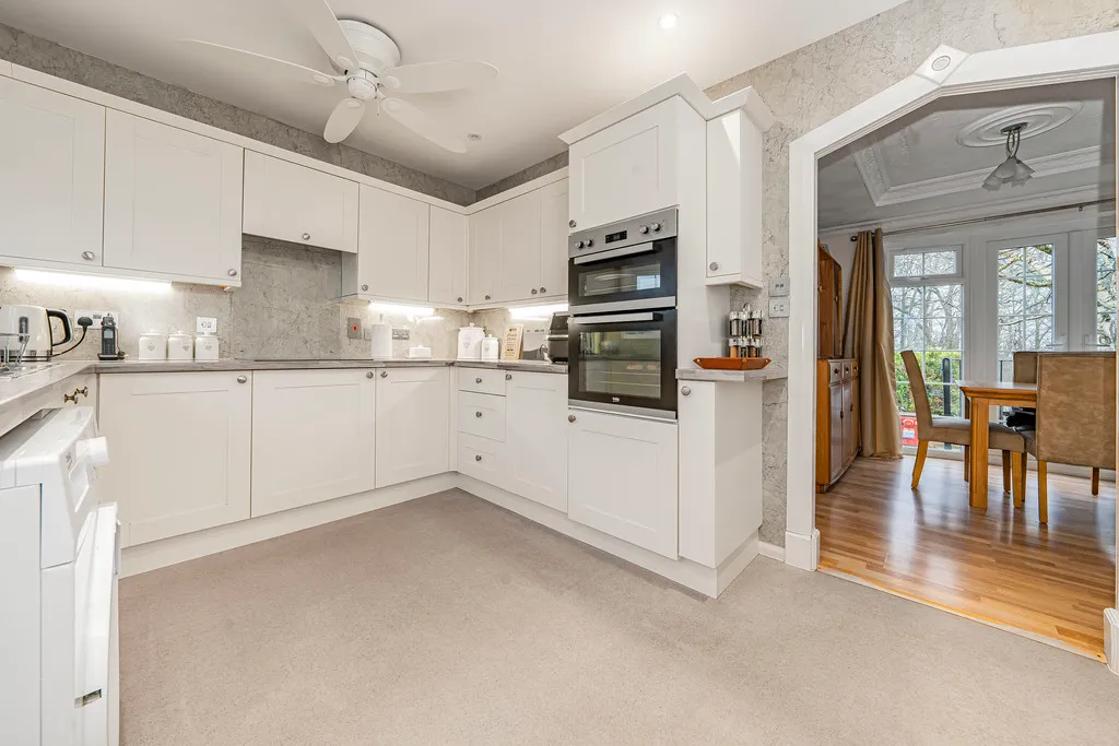 3 bed for sale in Wyatts Covert, Denham, UB9, photo 4