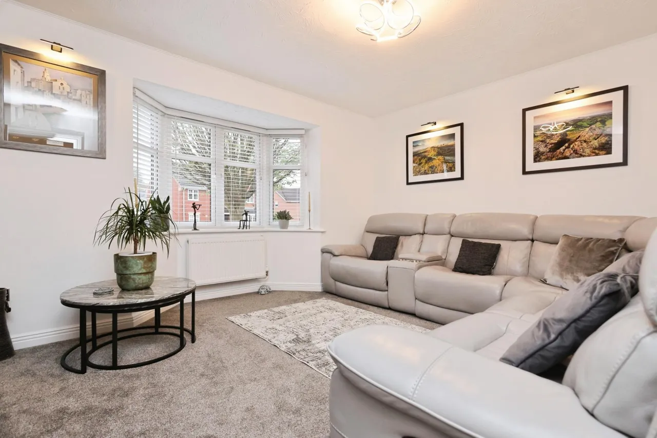Swan Drive, Droitwich, WR9, photo 2