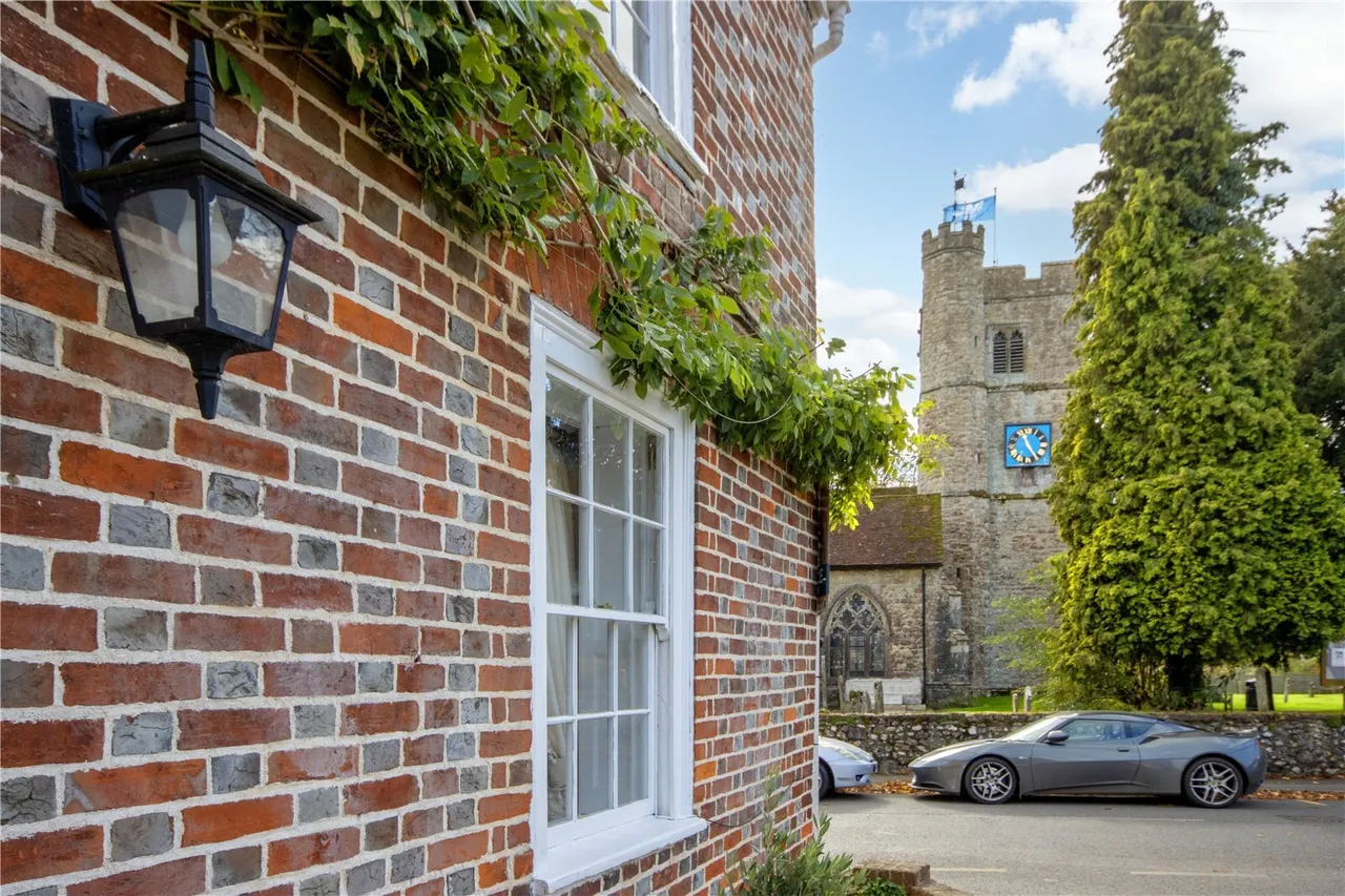 The Square, Lenham, ME17, photo 5