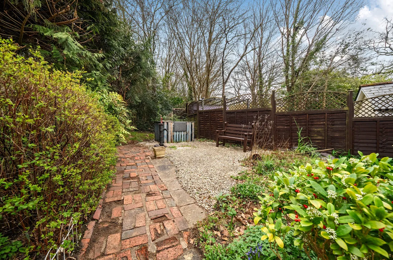 Prospect Road, Ash Vale, GU12 5ED, photo 29