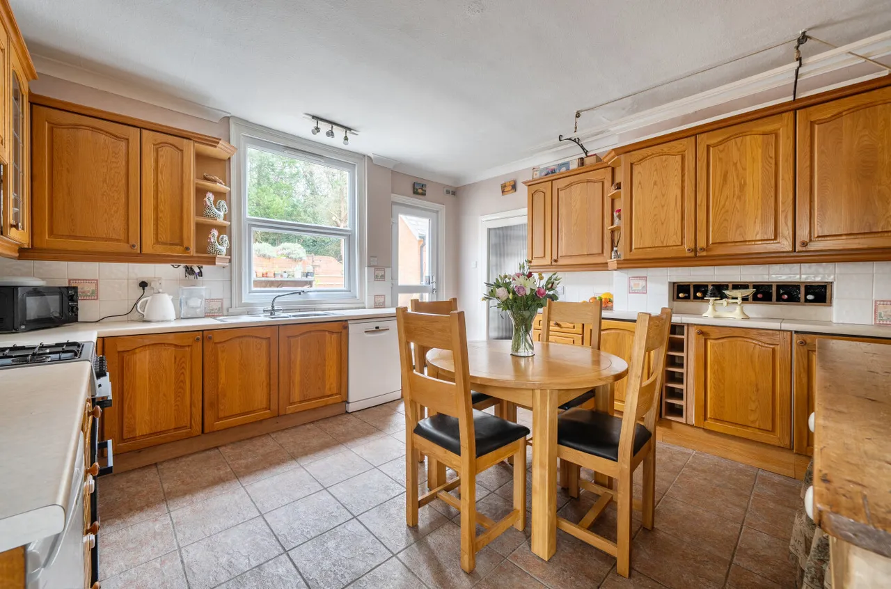 Prospect Road, Ash Vale, GU12 5ED, photo 4