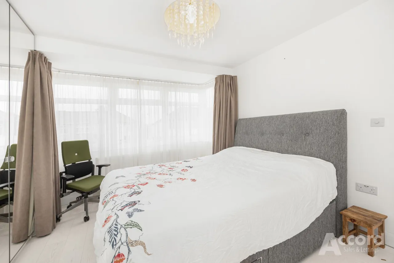 Heather Way, Romford, RM1, photo 40