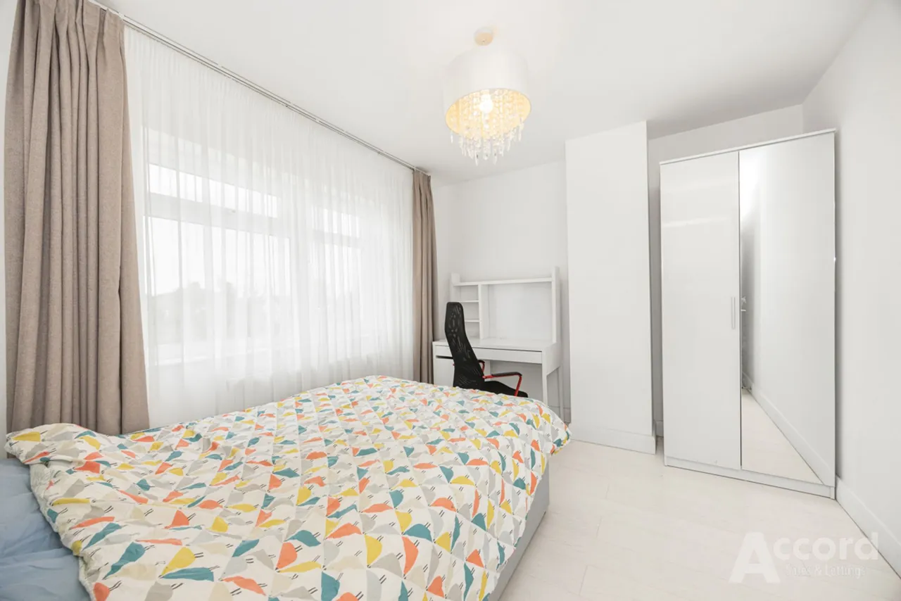 Heather Way, Romford, RM1, photo 43