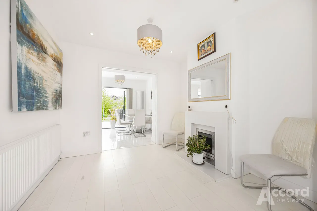 Heather Way, Romford, RM1, photo 5