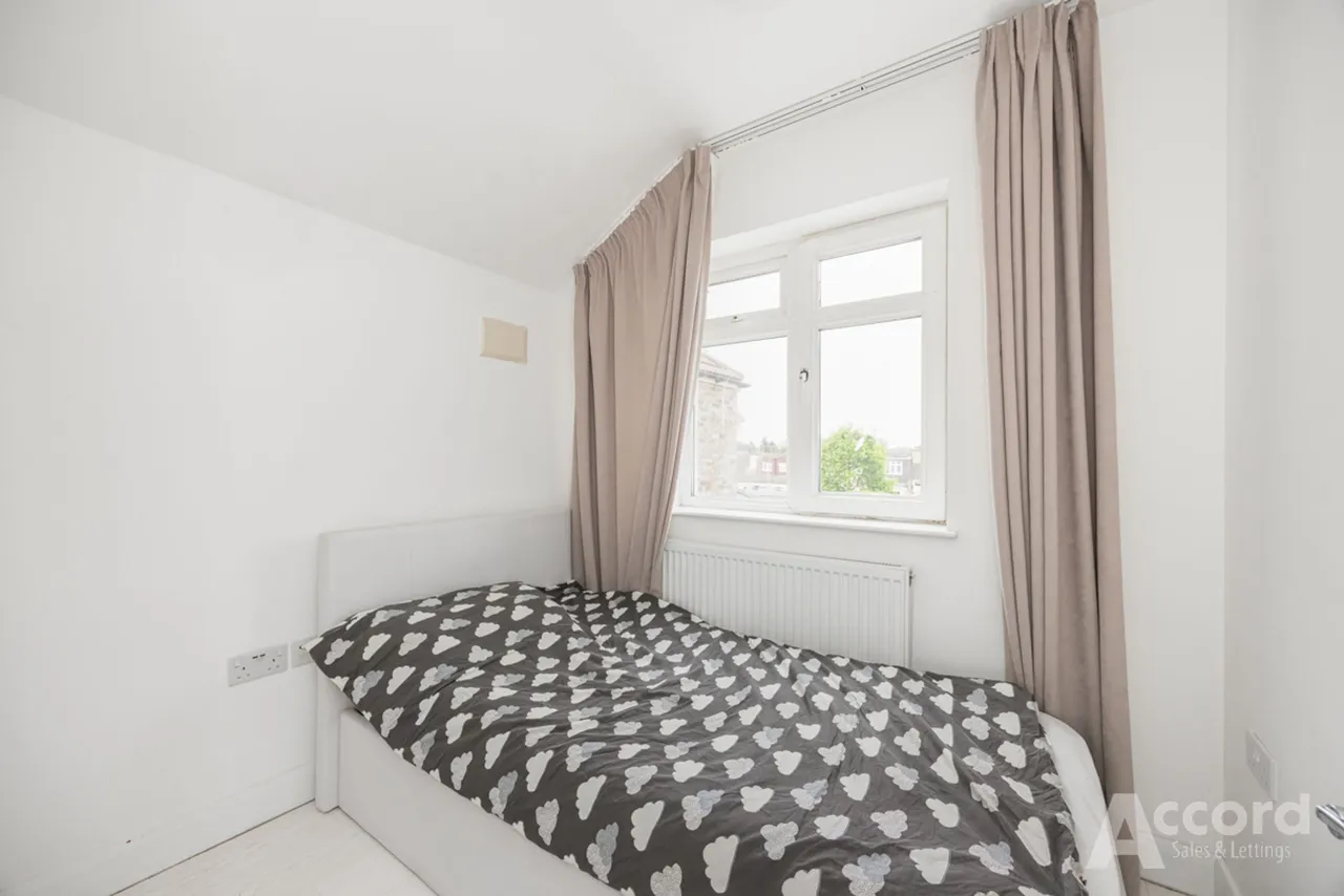 Heather Way, Romford, RM1, photo 45