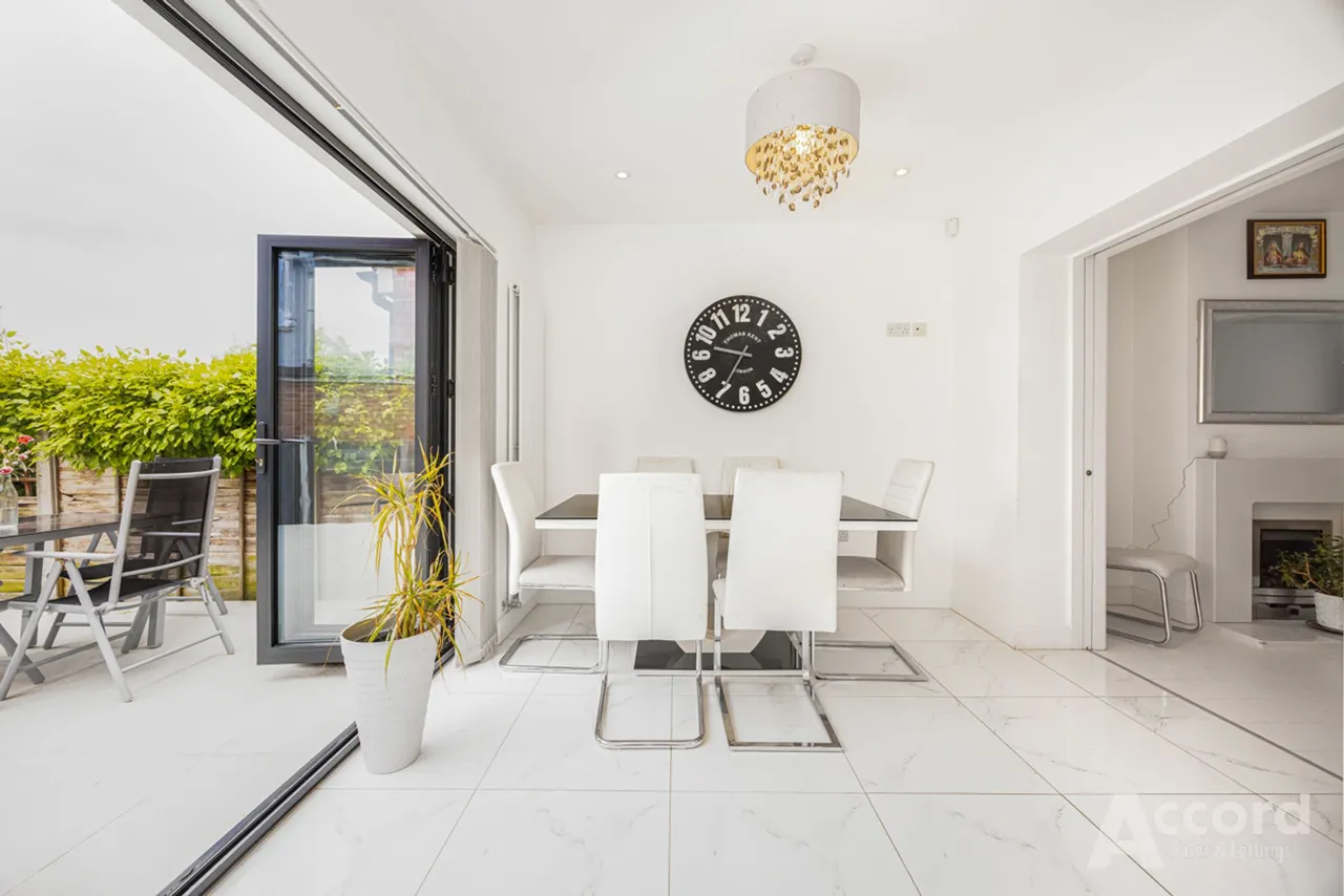 Heather Way, Romford, RM1, photo 29