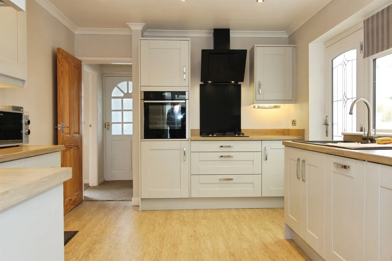 Owlcotes Garth, Pudsey, photo 4