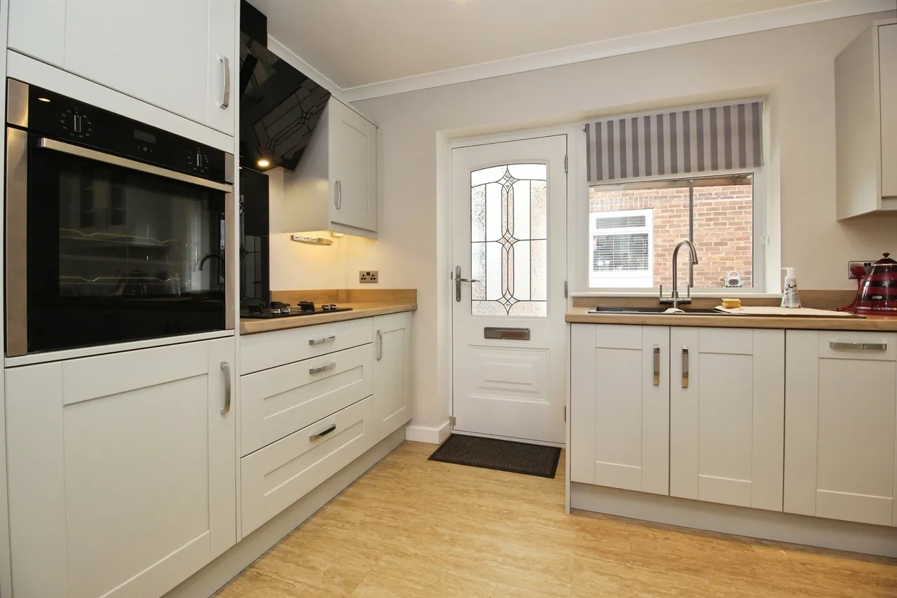 Owlcotes Garth, Pudsey, photo 7
