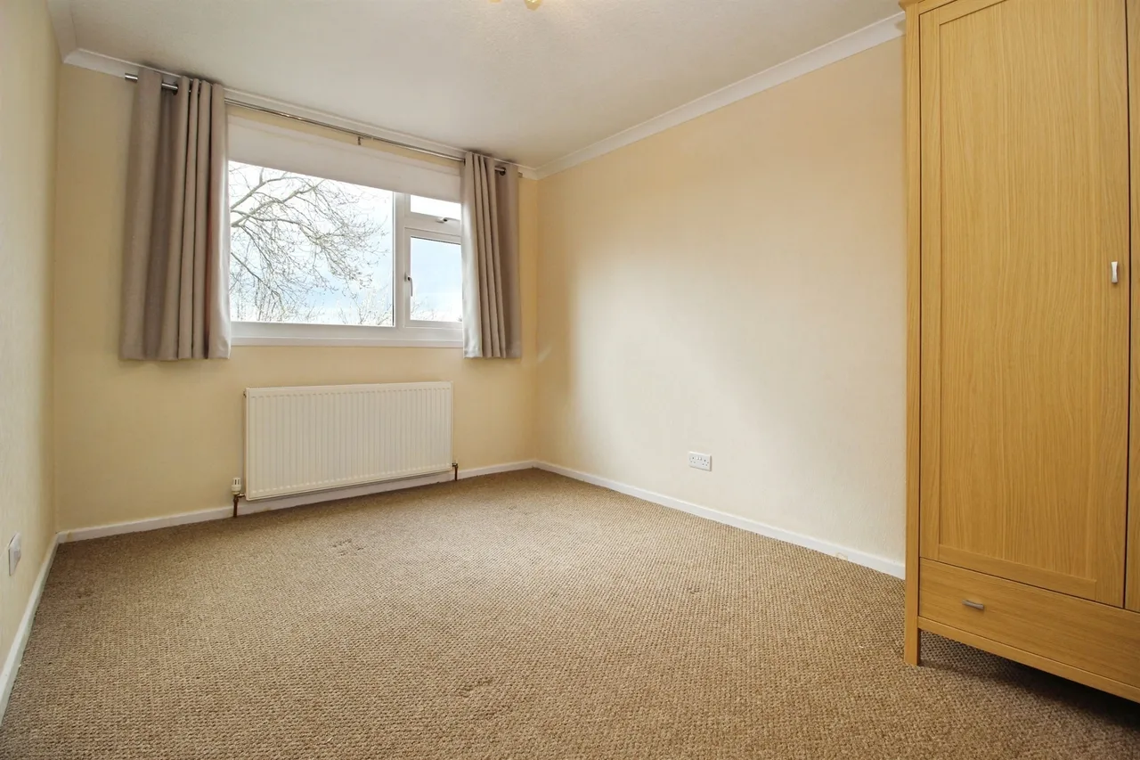 Owlcotes Garth, Pudsey, photo 12