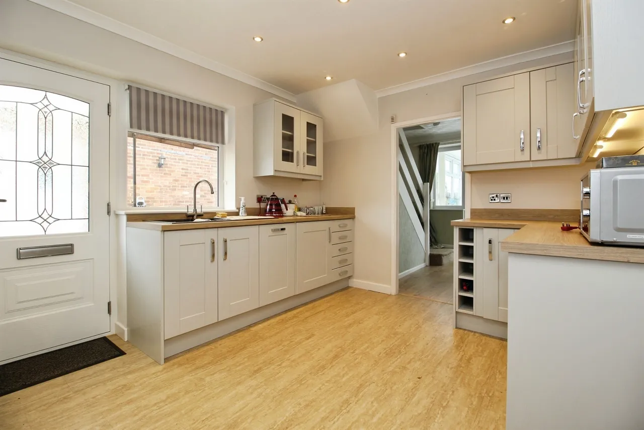 Owlcotes Garth, Pudsey, photo 6