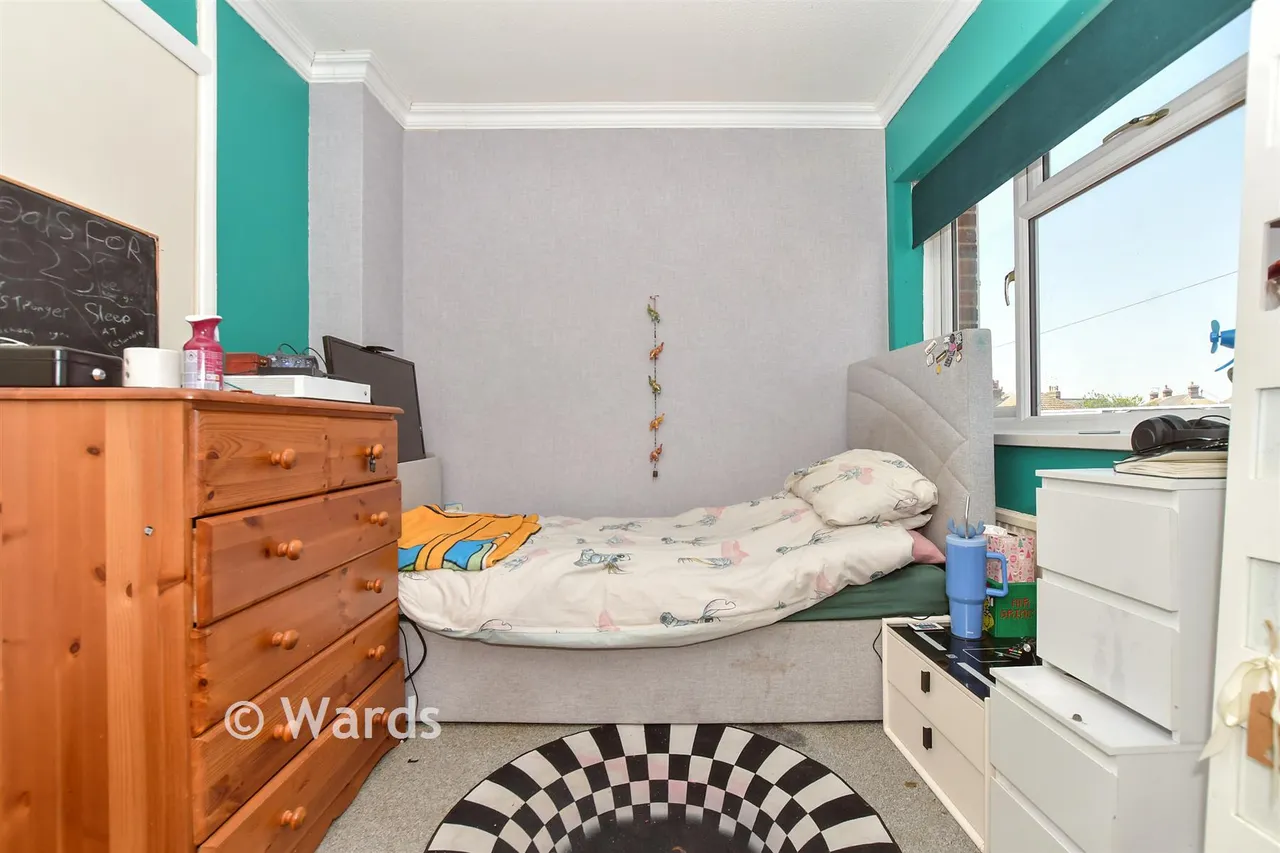 Canterbury Road, Brooksend, CT7, photo 9