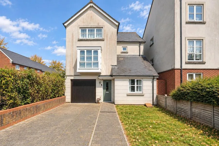 Cutting Drive, Basingstoke, RG24, photo 20