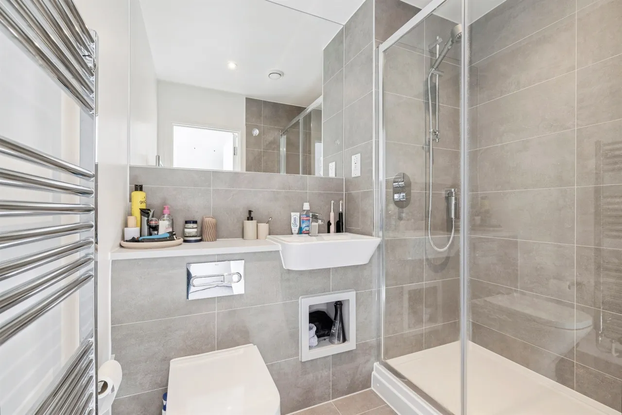 Oxhey Drive, Watford, WD19, photo 8