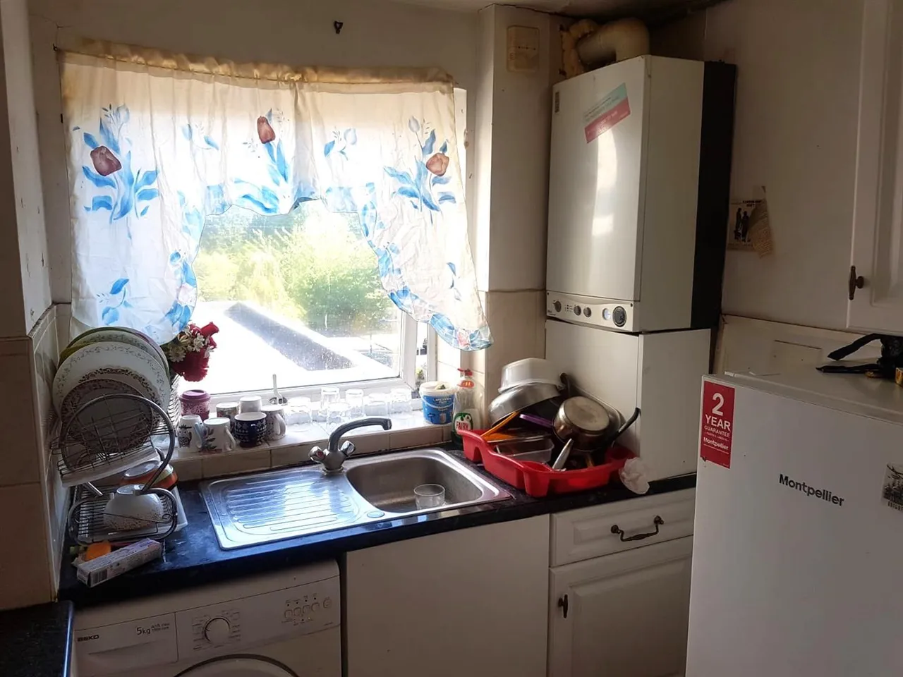 Azalea Close, Hanwell, photo 4
