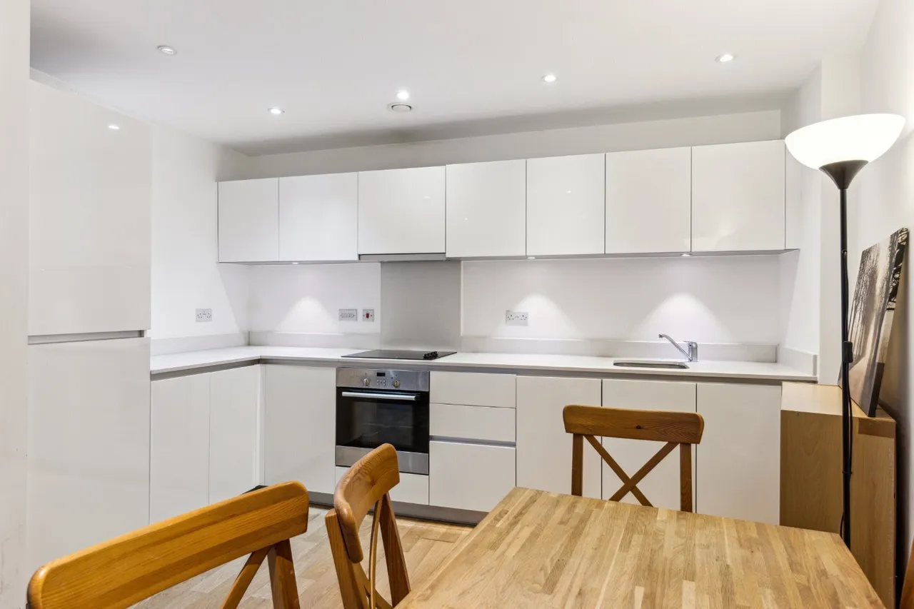 Goodchild Road, London, N4, photo 11