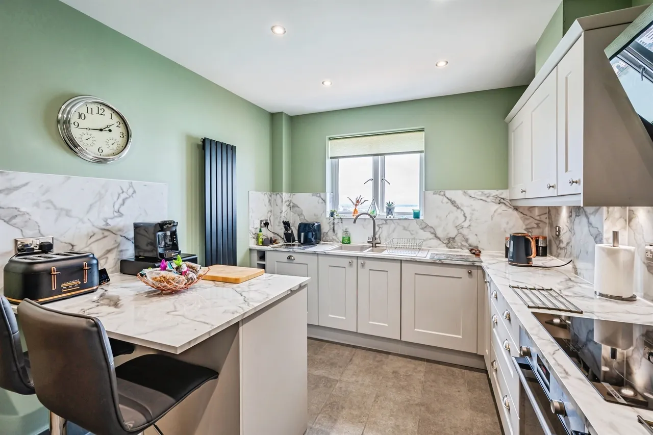 Dominica Court, Eastbourne, BN23, photo 11